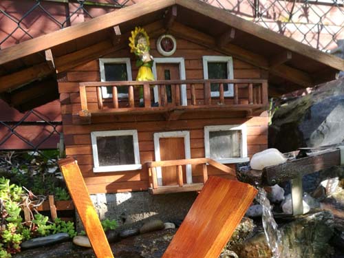 Zahradní dekorace ze dřeva Alpský Dům